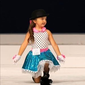 Girls costume with polka dots